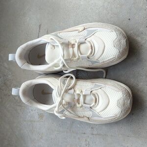 Nike Air Max Bliss LX Women